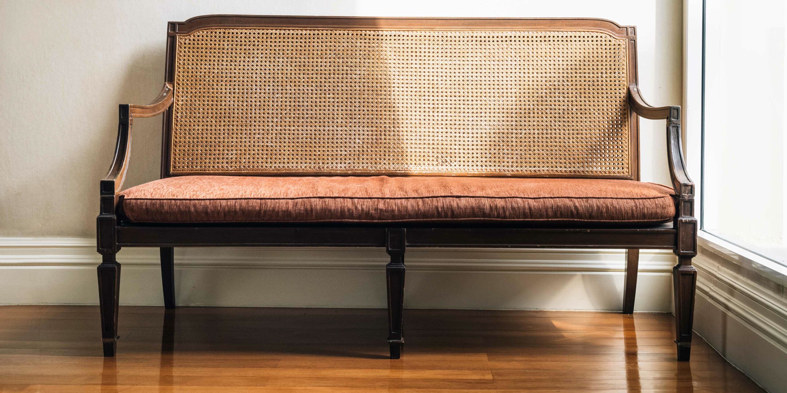 vintage gematte stoelen Gouda